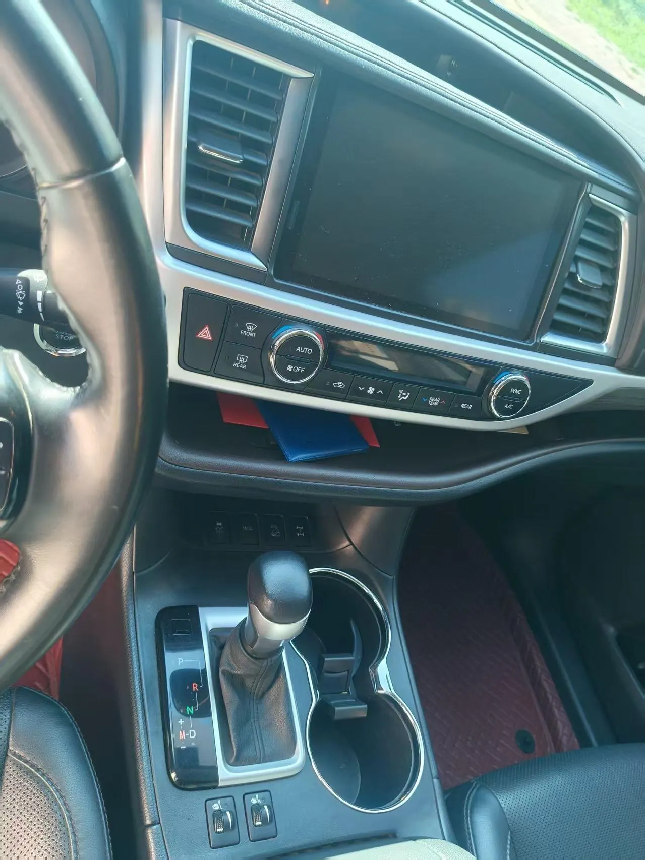 Toyota 2021 Highlander 2.0T 4-wheel drive deluxe 7-seat automatic gear 4
