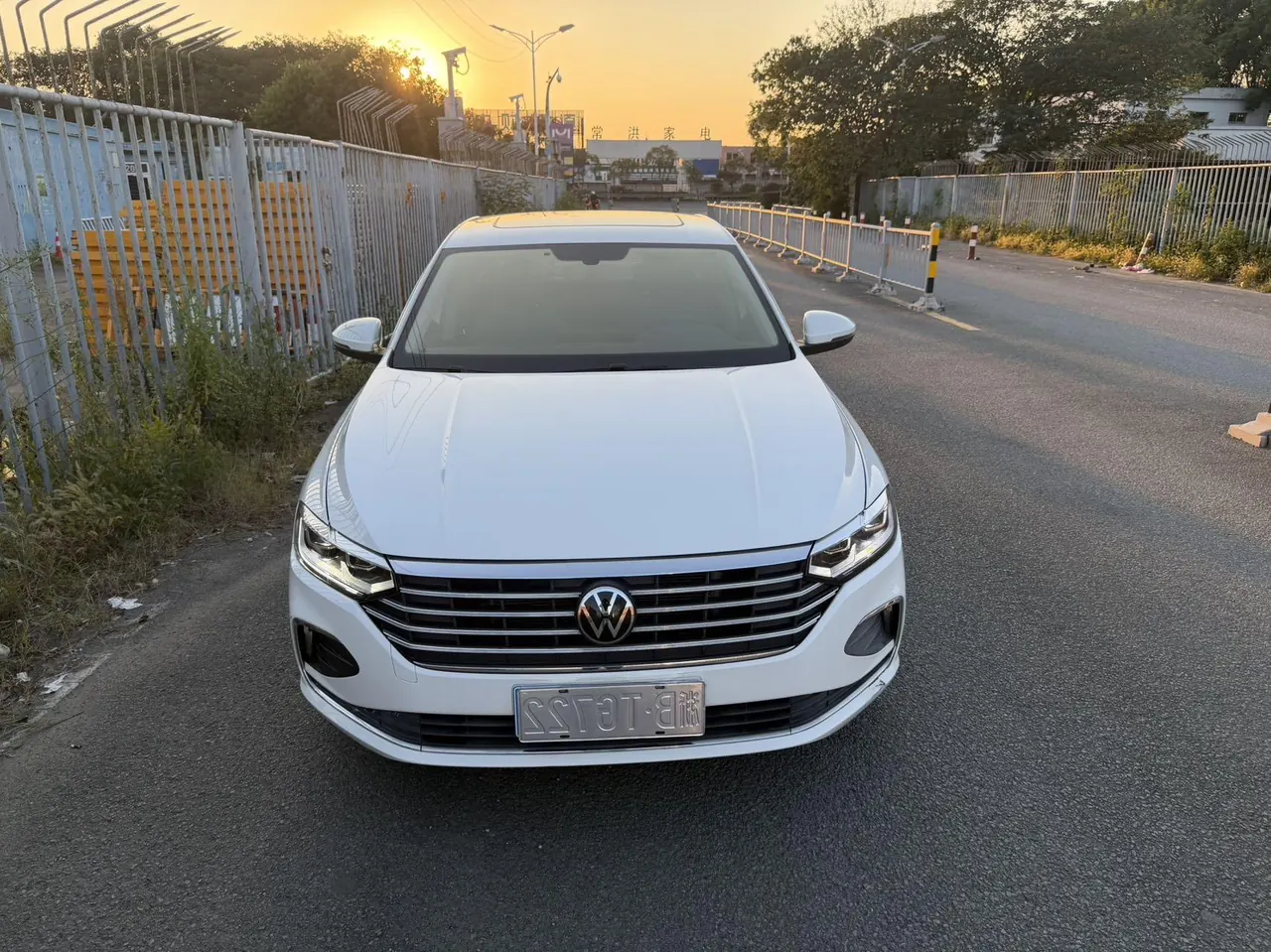 Volkswagen 2023 LaVida 1.5 5 Million Edition Automatic 3