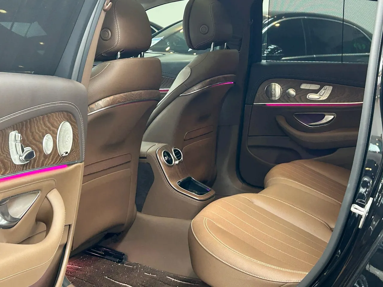 Mercedes Benz E Class 2023 E 300 L 2.0T Luxury Automatic Gear 4