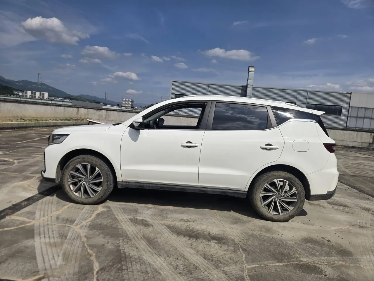 Geely Vision SUV(X6) 2021 Vision X6 Pro 1.4T Premium Automatic 3