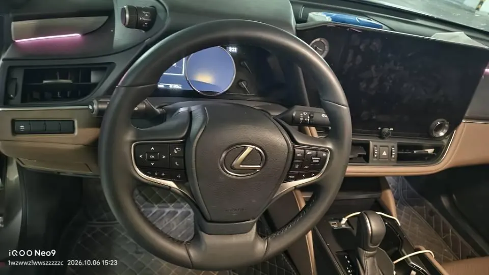 Lexus ES (Imported) 2025 ES200 2.0 Stepless Edition Automatic Gear 4