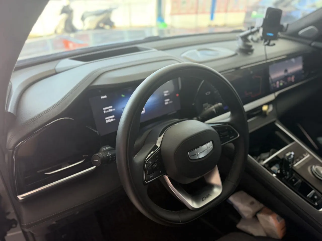 Geely 2025 XingyueL (Monjaro) 2.0TD Oriental Obsidian 4WD full-moon version automatic gear 6