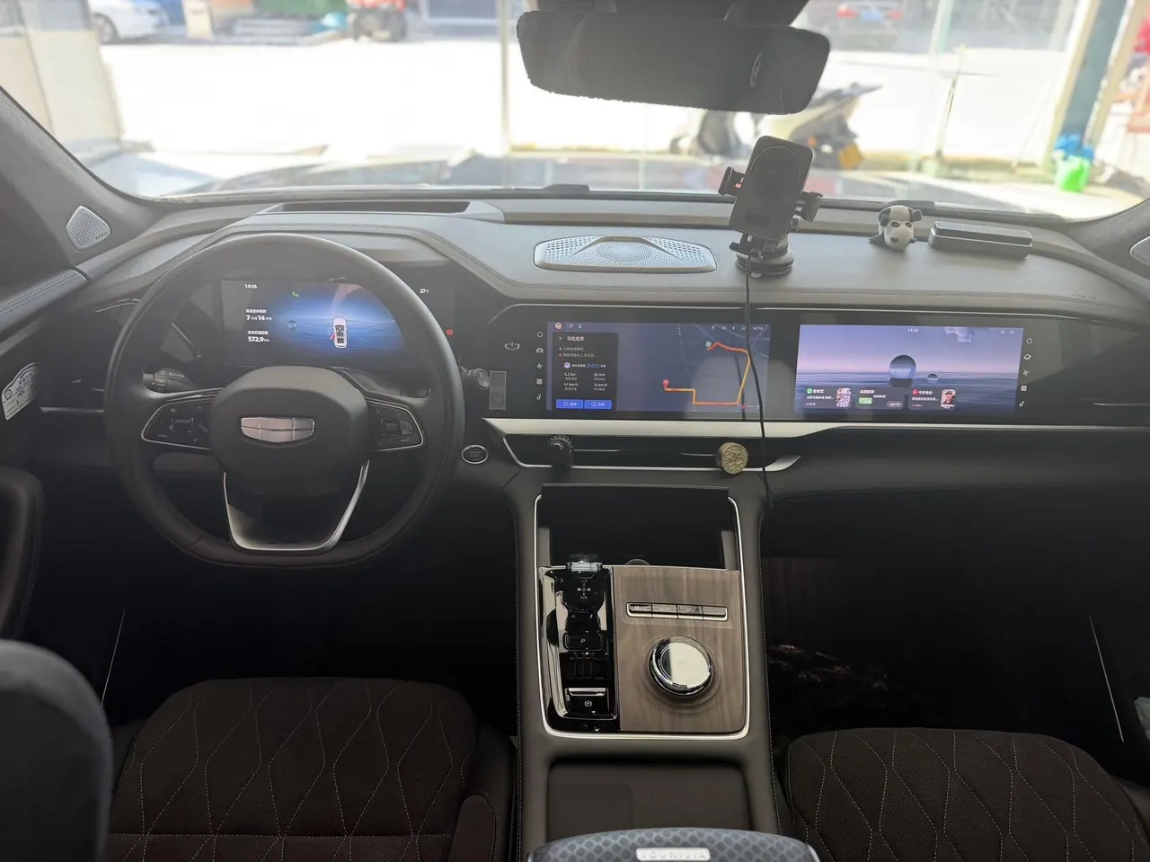 Geely 2025 XingyueL (Monjaro) 2.0TD Oriental Obsidian 4WD full-moon version automatic gear 8