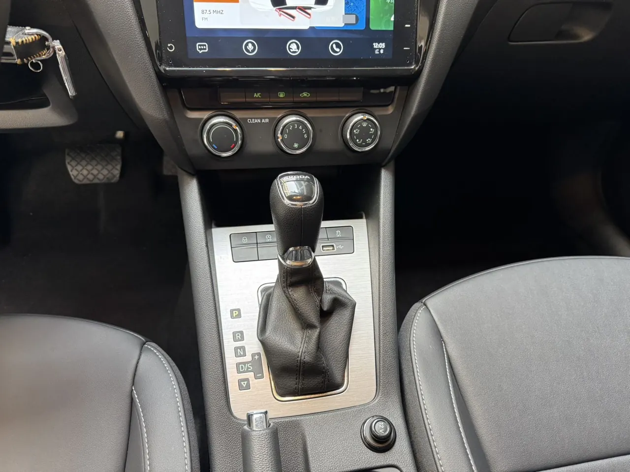 Skoda 2021 Octavia 1.5 Comfort Edition Automatic Gear 10