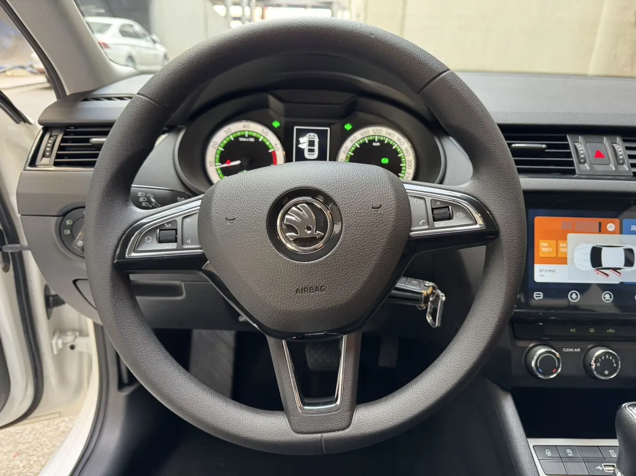 Skoda 2021 Octavia 1.5 Comfort Edition Automatic Gear 9