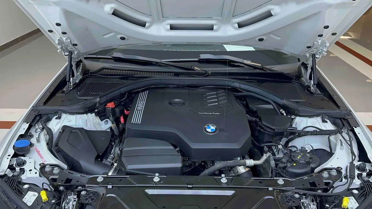 BMW 3 Series 2023 320Li 2.0T M Sports Suit Automatic Gear 12