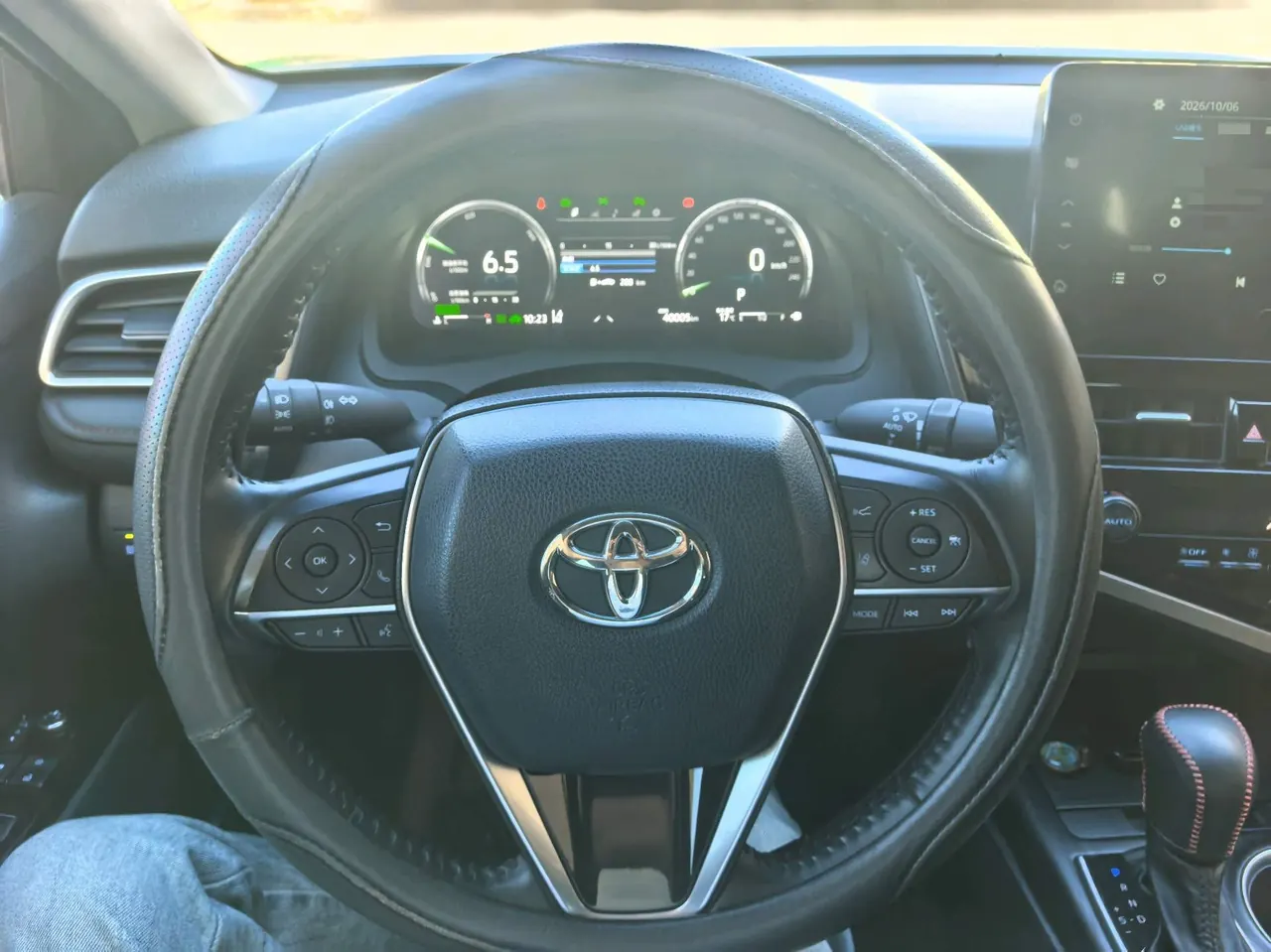 Toyota 2023 Camry Dual Engine 2.5HGVP Stepless Leading Edition Automatic Gear 10