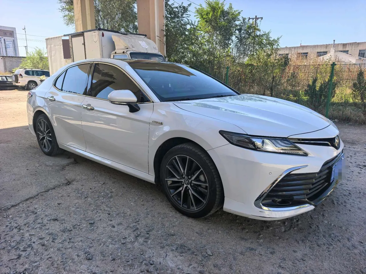 Toyota 2023 Camry Dual Engine 2.5HGVP Stepless Leading Edition Automatic Gear 3