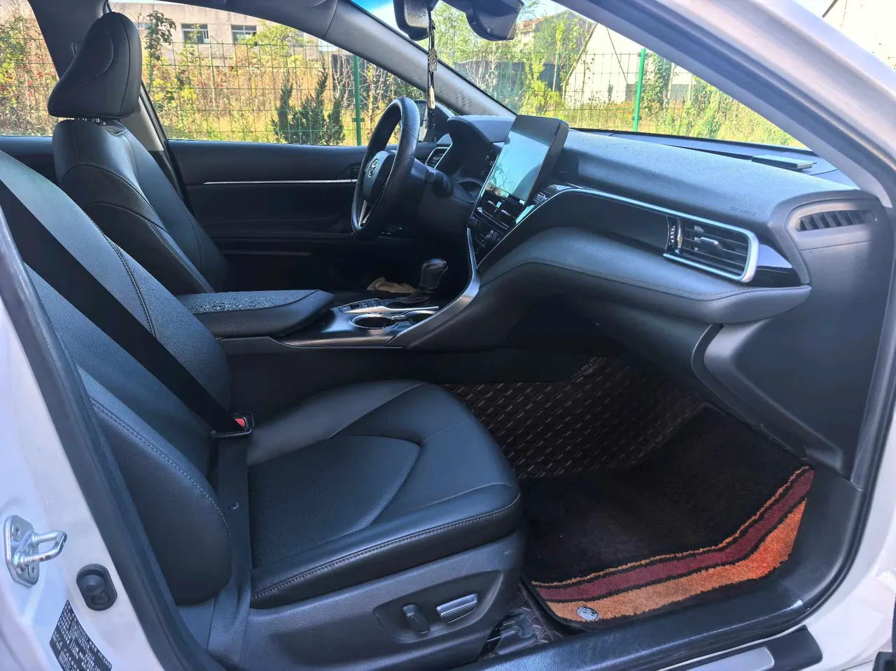 Toyota 2023 Camry Dual Engine 2.5HGVP Stepless Leading Edition Automatic Gear 8