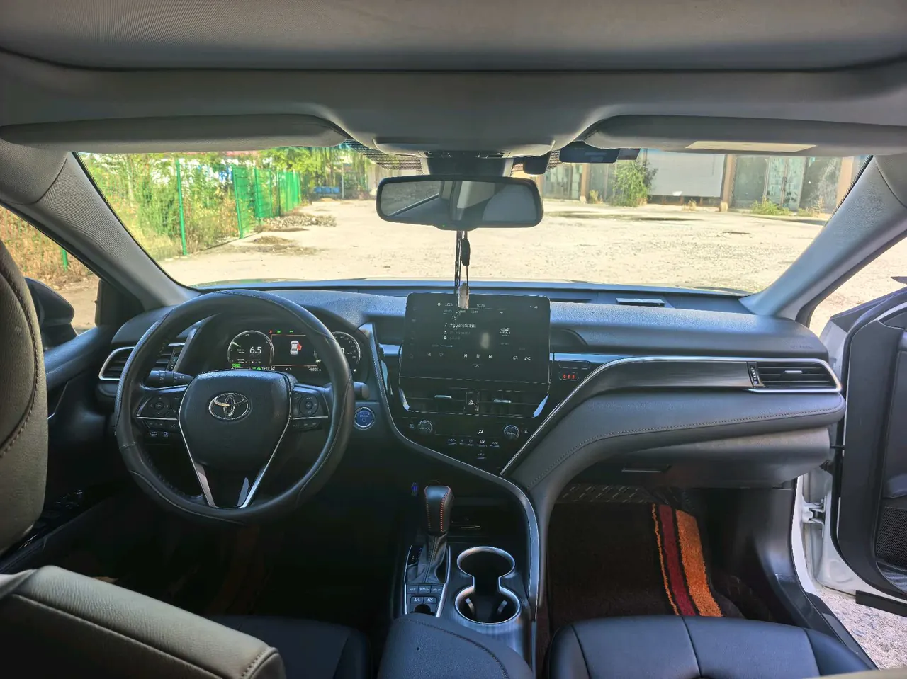 Toyota 2023 Camry Dual Engine 2.5HGVP Stepless Leading Edition Automatic Gear 9