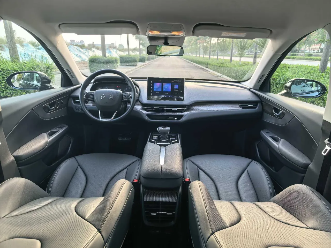 HongQi 2023 E-QM5 Basic Travel Edition (Modified) Automatic Gear 5
