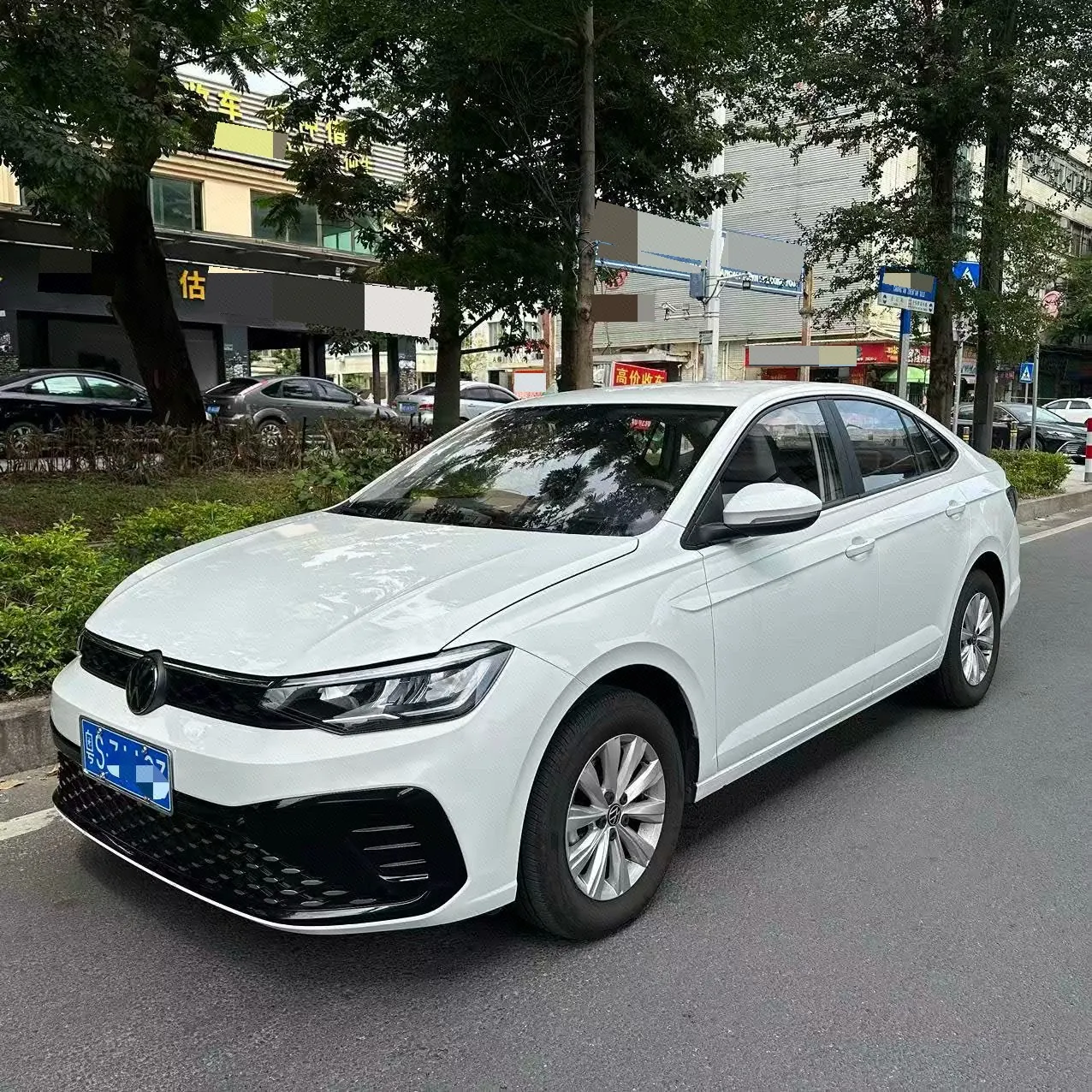 打开图片灯箱:Volkswagen 2025 Lavida New Trend 1.5 Outstanding New Edition Automatic Transmission