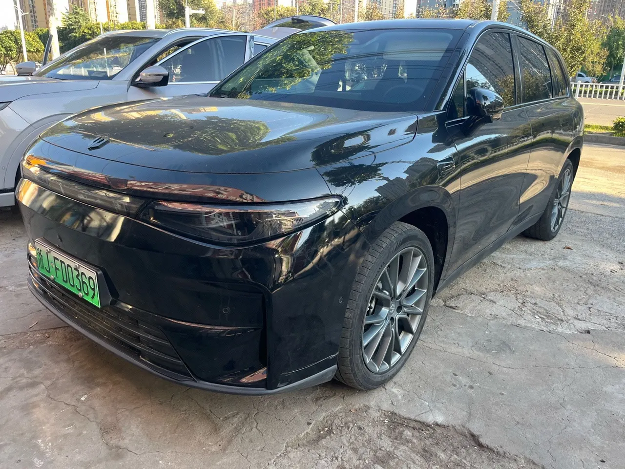 Открыть галерею: Leapmotor 2024 C 10 210 Smart Edition Automatic Gear