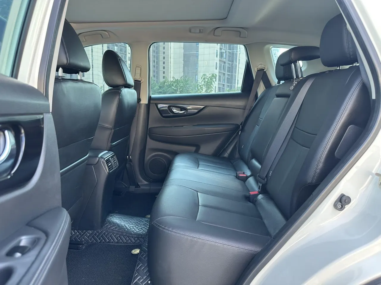 Nissan 2021 Qijun 2.0 Stepless XL ITS Two-Drive Comfortable Commemorative Automatic Gear 6