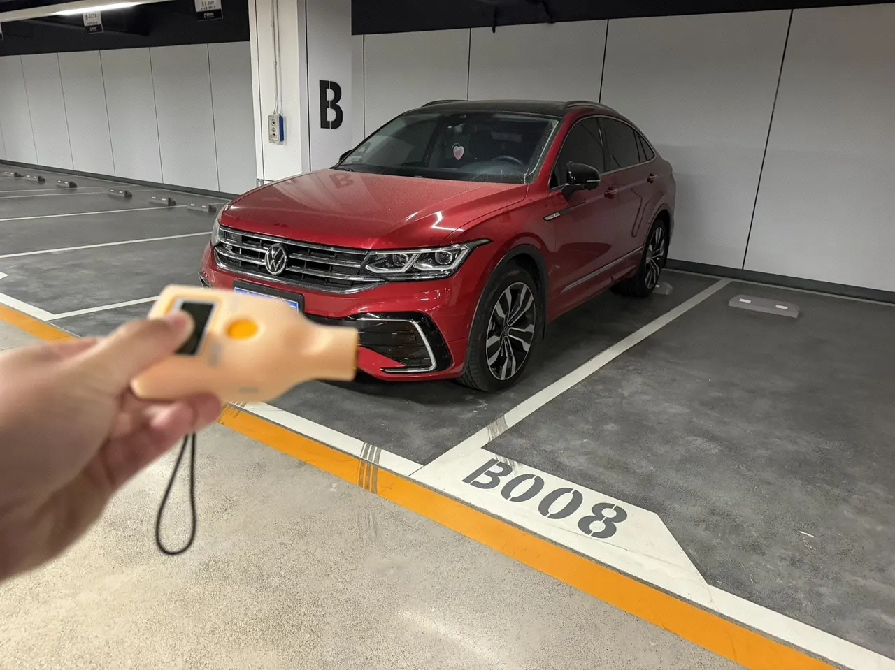 Volkswagen 2021 Tiguan X 2.0TSI 330TSI Two-Drive Respect Ultimate Automatic Gear - View 1