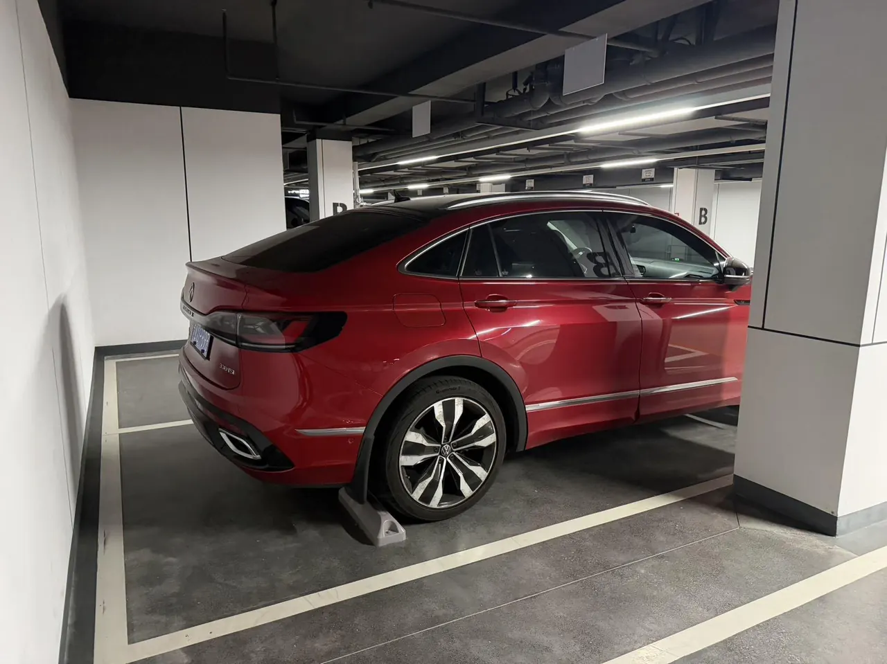 Volkswagen 2021 Tiguan X 2.0TSI 330TSI Two-Drive Respect Ultimate Automatic Gear 3