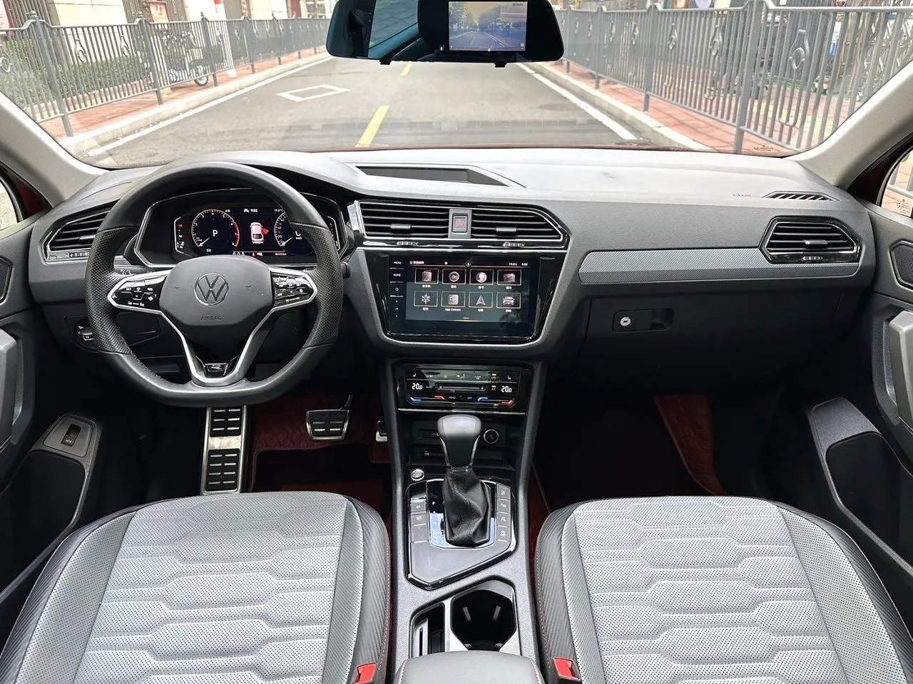 Volkswagen 2021 Tiguan X 2.0TSI 330TSI Two-Drive Respect Ultimate Automatic Gear 5