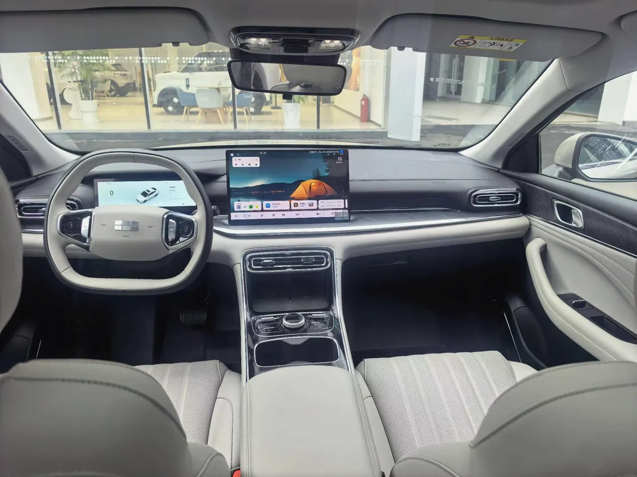 Geely Galaxy 2025 xingyao 6 EM-i 1.5 125km exploration version automatic gear 3
