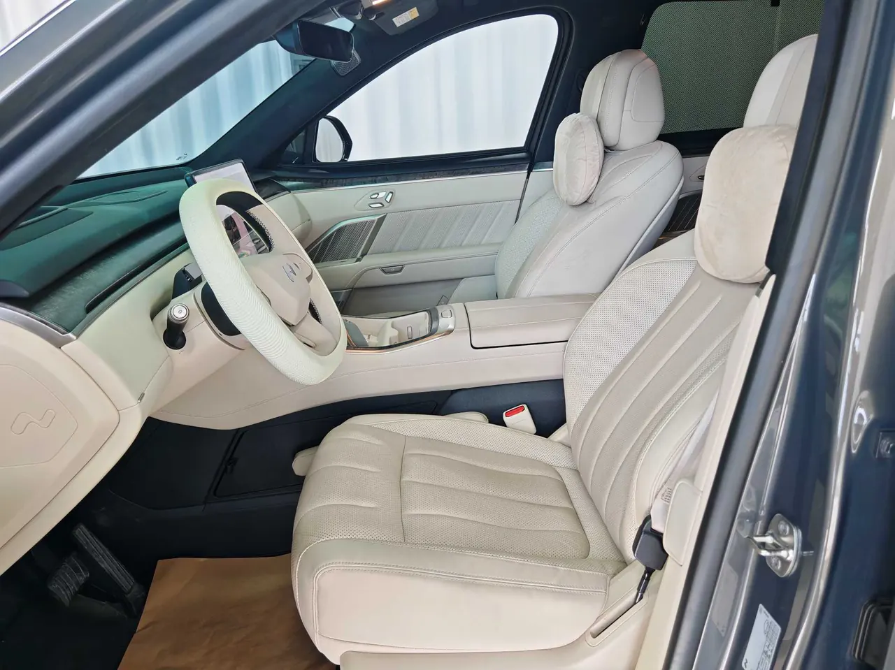 ONVO 2025 L90 Ultra Six‑Seater Automatic 2