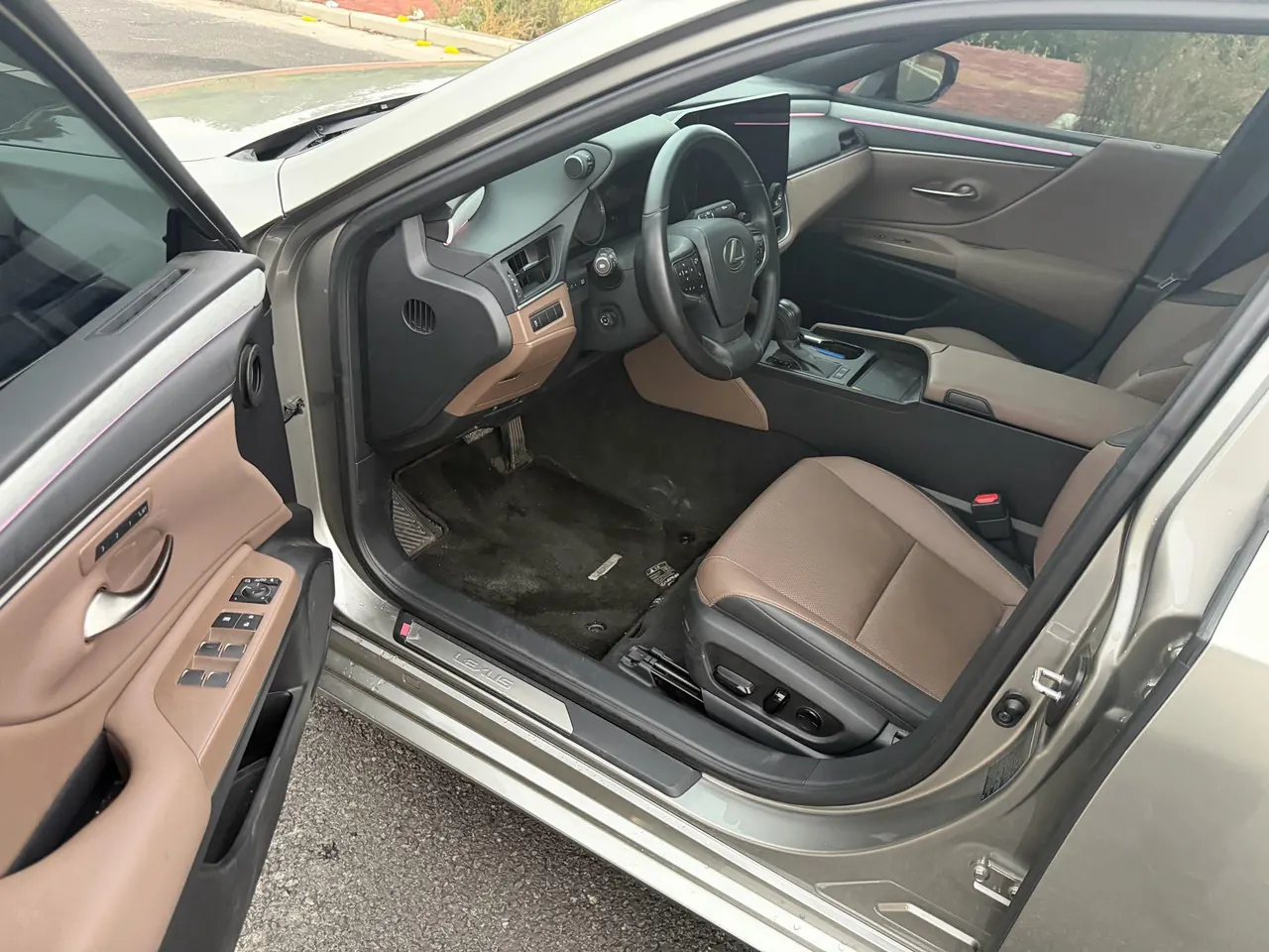 Lexus ES (Imported) 2025 ES200 2.0 Stepless Edition Automatic Gear 3