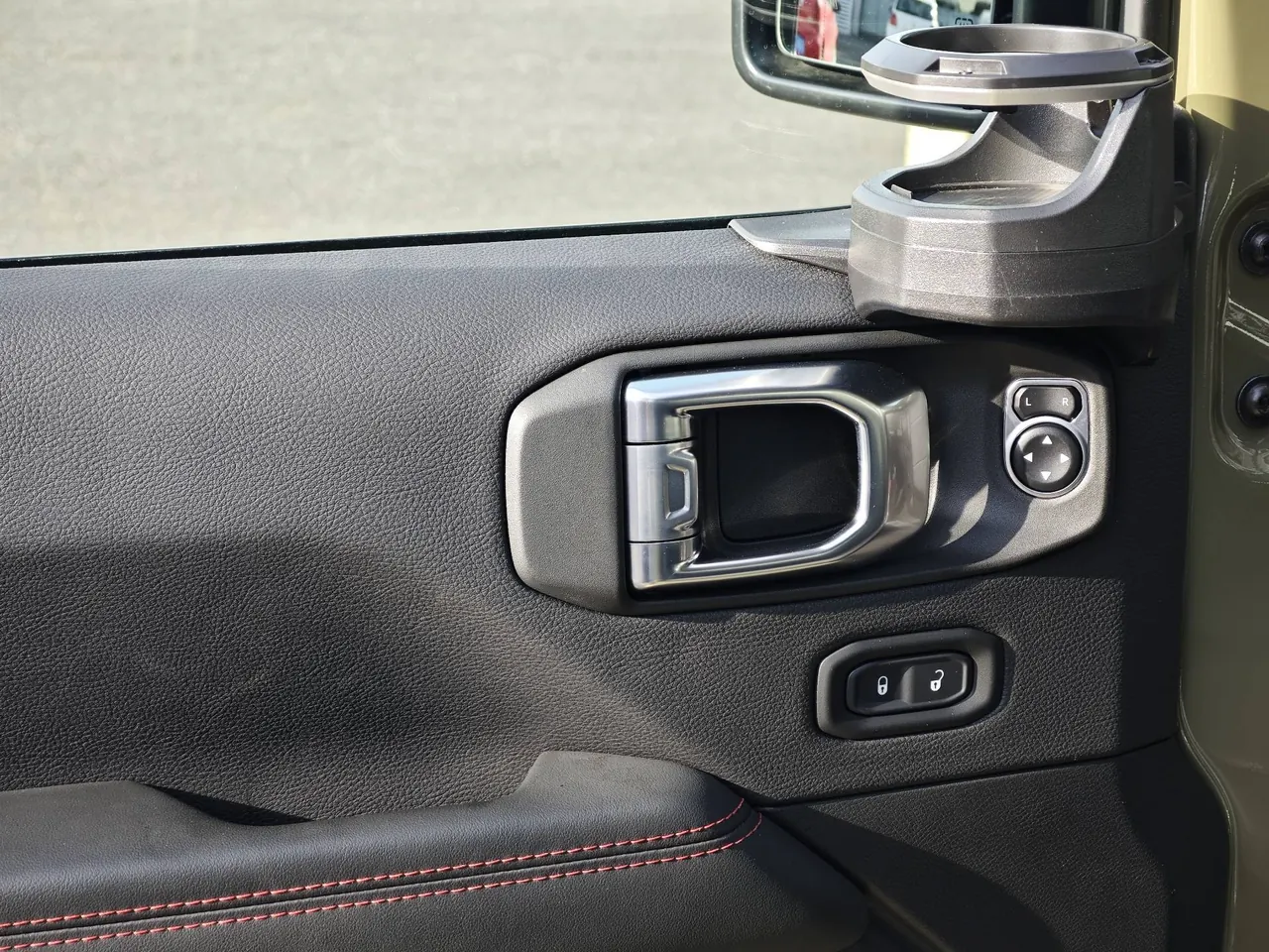 Jeep herdsman (imported) 2025 herdsman 2.0T 41 pays tribute to the two-door automatic gear 12