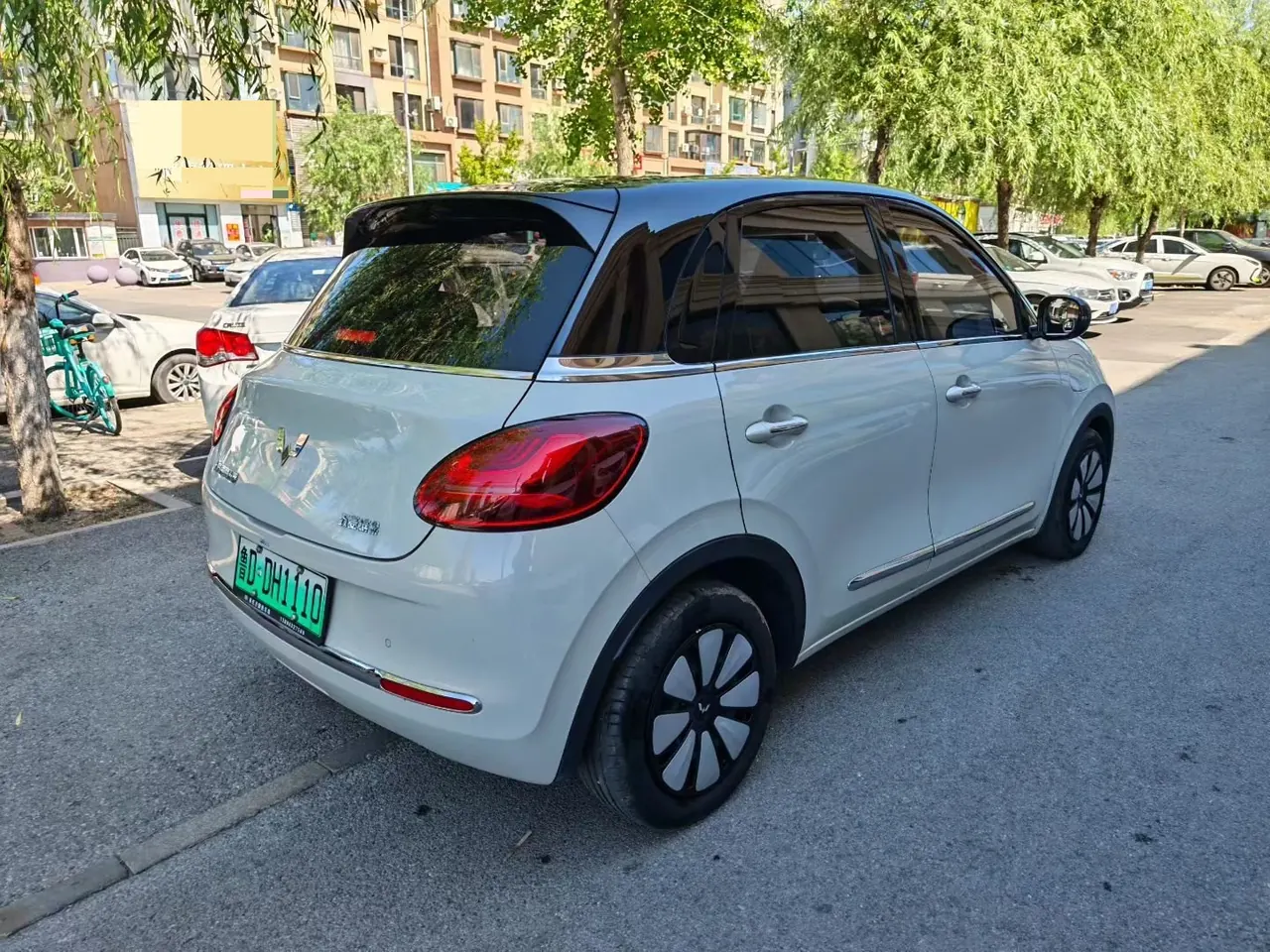 WuLing 2023 Plantronics 410km LingBox Exclusive Automatic Transmission 5