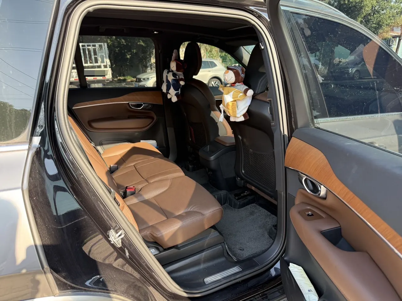 Volvo XC90 (Imported) 2023 XC90 48V 2.0T B5 Zhixing Deluxe Edition 5-seat Automatic Gear 6