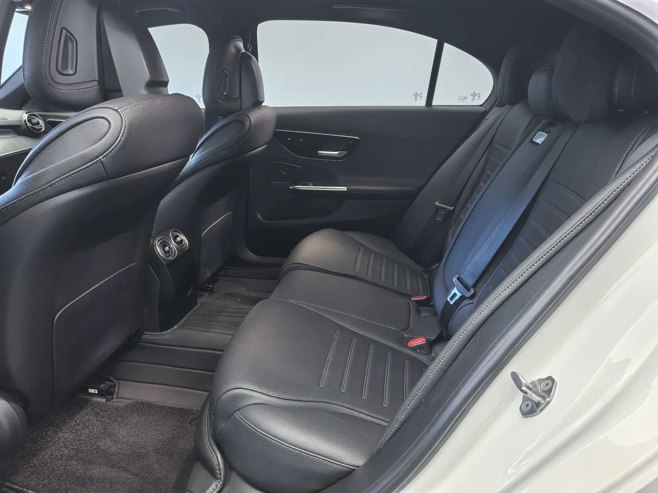 Mercedes Benz Class C 2023 C 260 L 48V 1.5T Sports Edition Automatic Gear 6