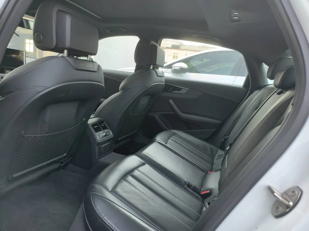 Audi 2023 A4L 2.0TFSI 40TFSI Deluxe Dynamic Automatic 5