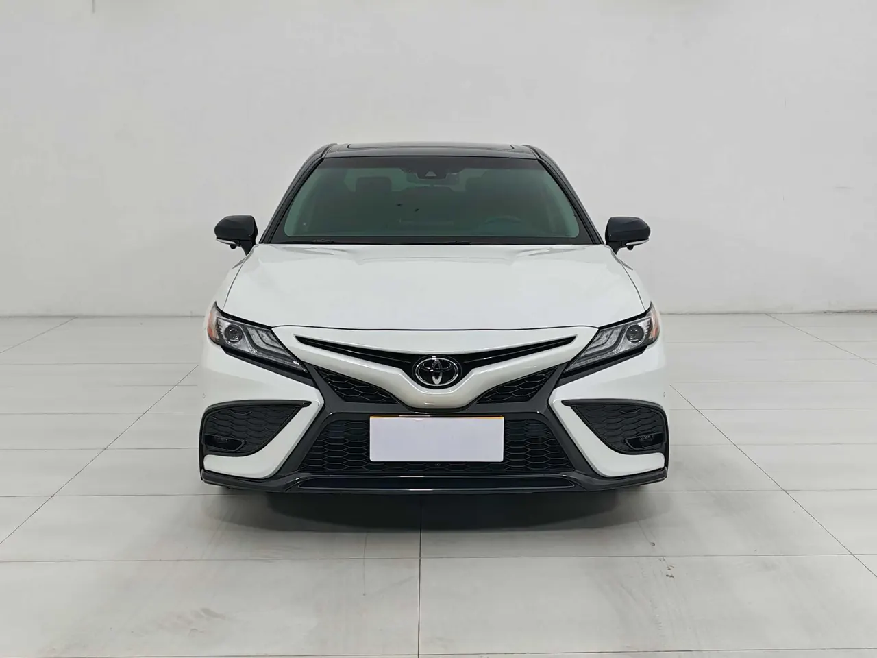 Toyota 2023 Camry 2.0S Stepless Knight Edition Automatic Gear 2