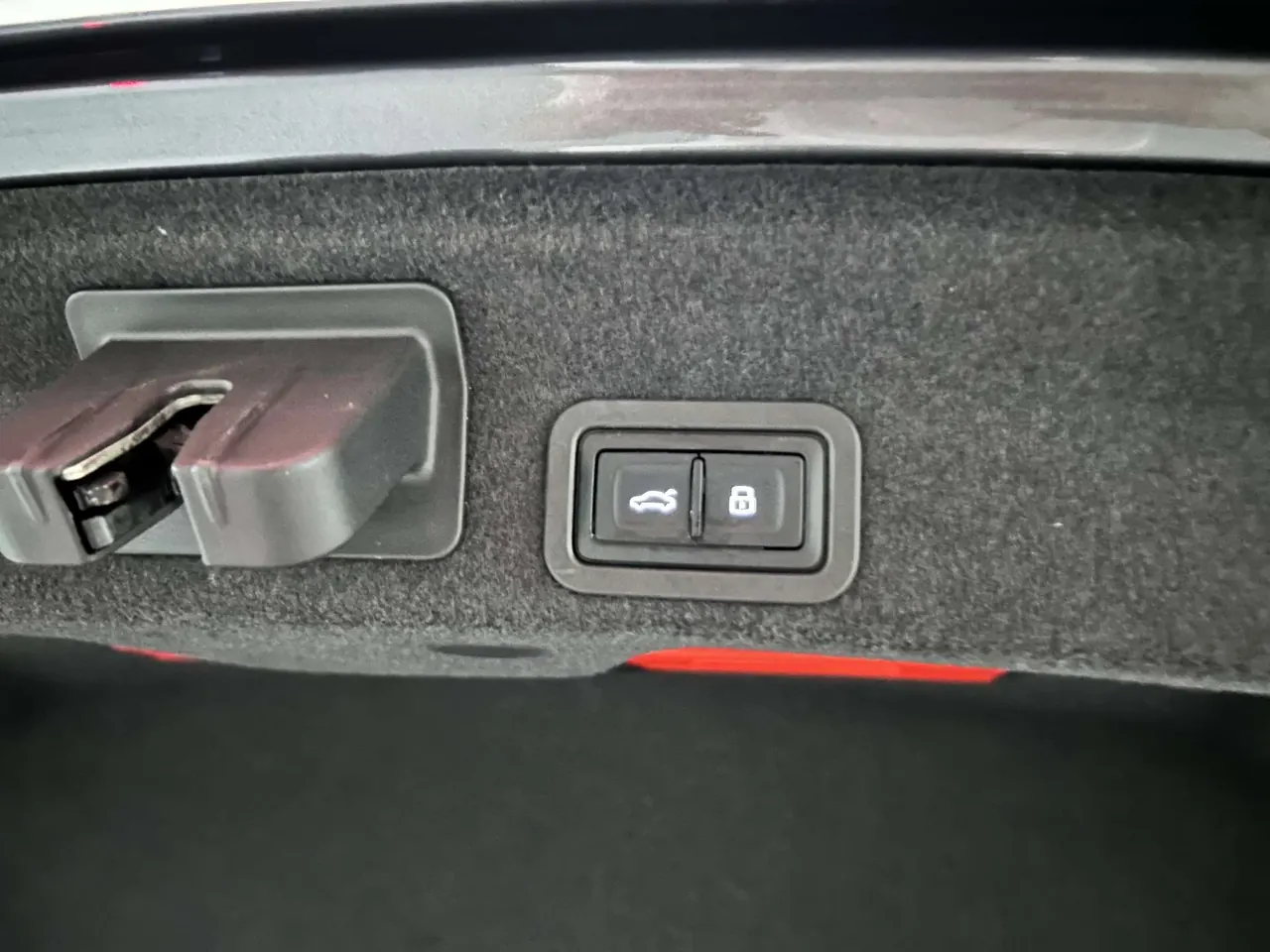 Audi 2023 A6L 2.0TFSI 45TFSI Selected Dynamic Automatic 17
