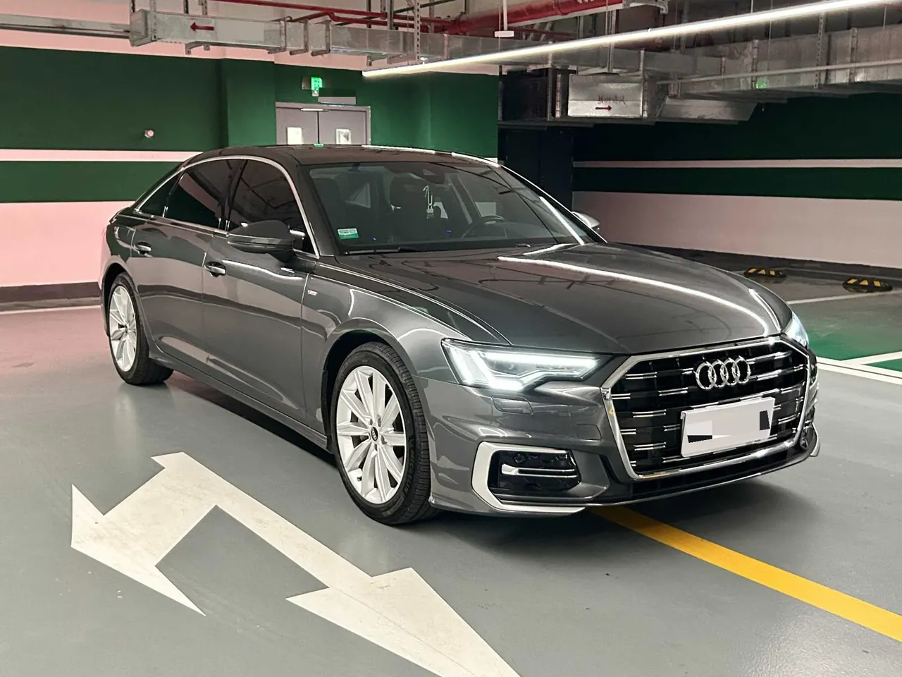 Audi 2023 A6L 2.0TFSI 45TFSI Selected Dynamic Automatic 3