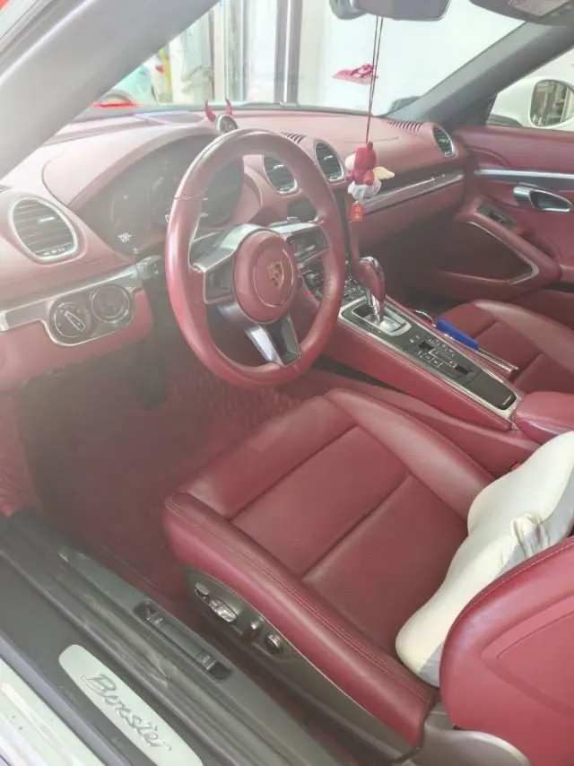 Porsche 718 (Imported) 2022 718 Boxer 2.0T Automatic 5