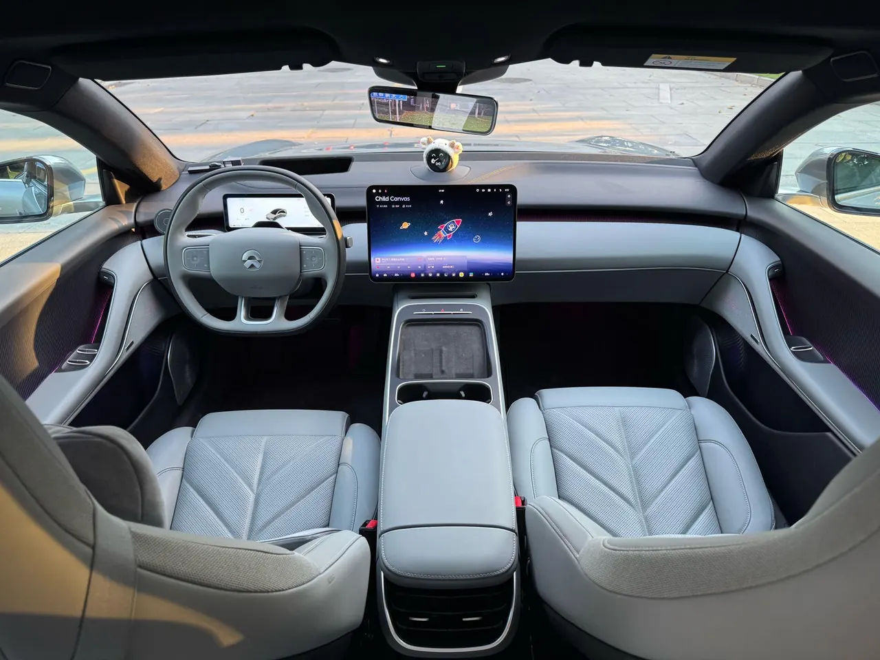 NIO 2025 ET5 75kWh automatic transmission 4