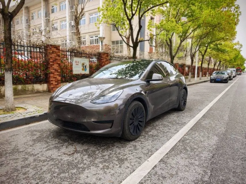 Открыть галерею: Tesla 2022 Model Y rear-wheel drive version (facelift) automatic gear
