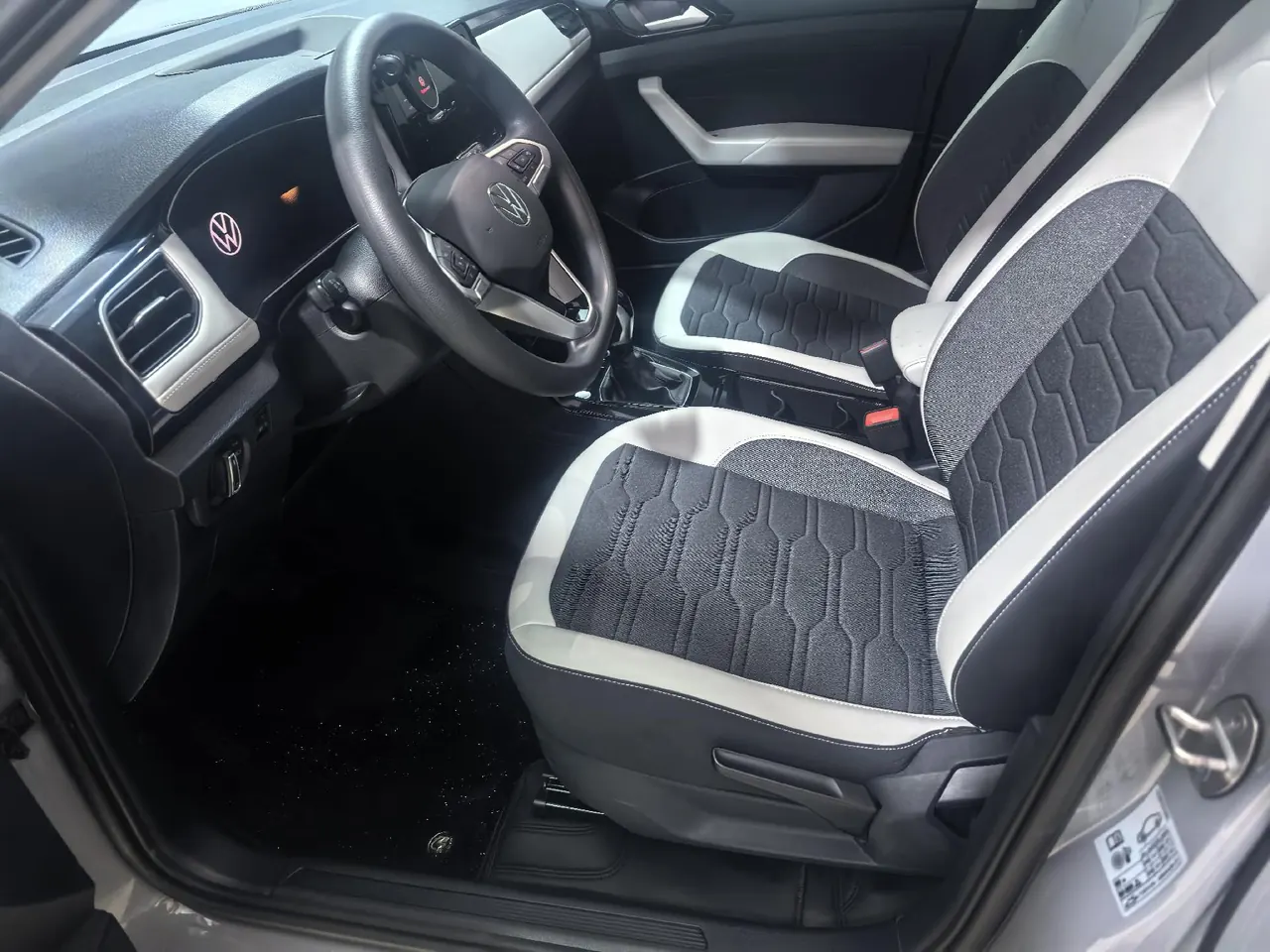 Volkswagen 2025 Tuyue Xinrui 1.5TSI 300TSI Sharp Edition Automatic Gear 3