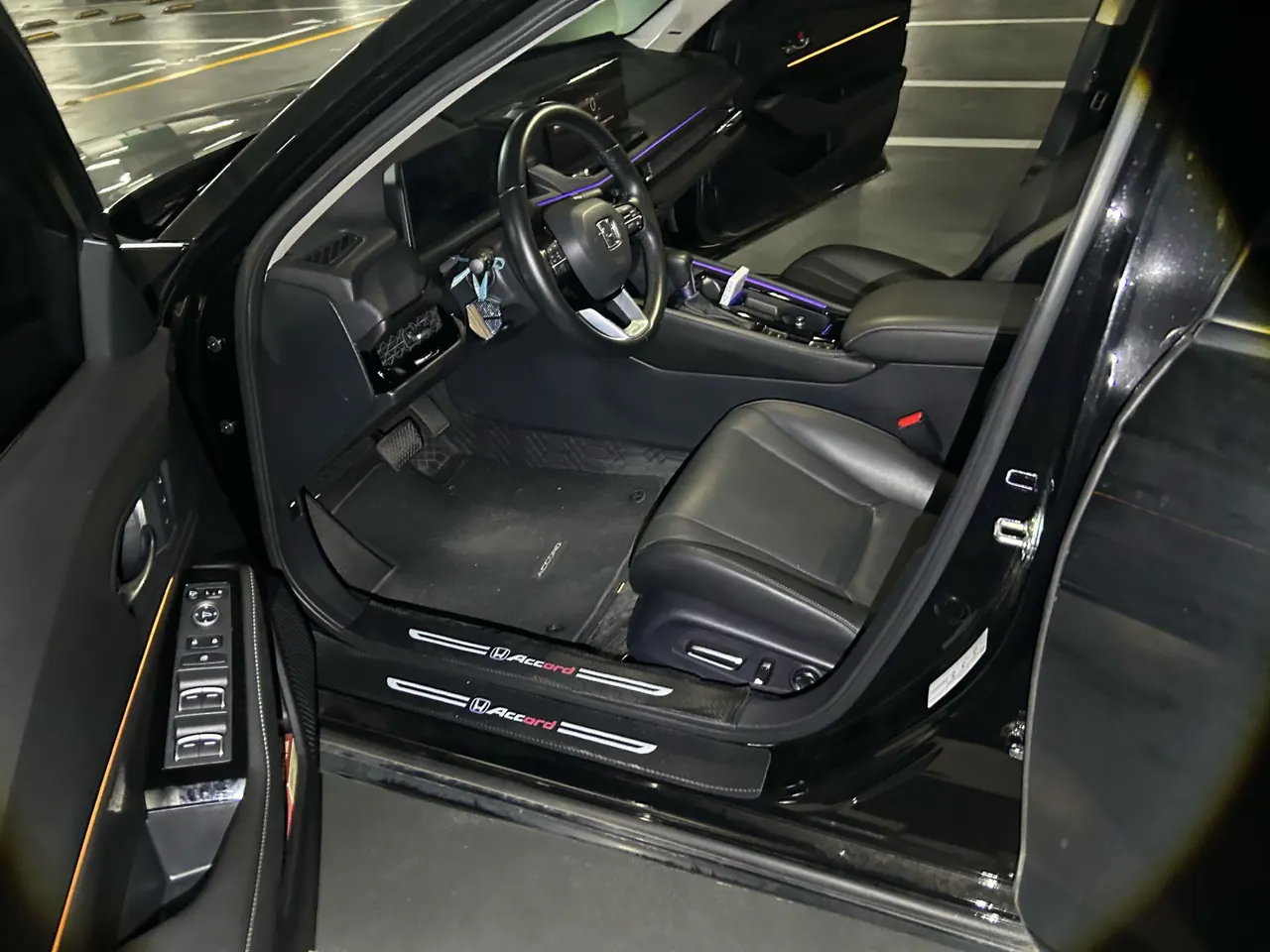 Honda 2025 11th Generation Accord 1.5T Stepless 260TURBO Premium Edition Automatic Gear 3