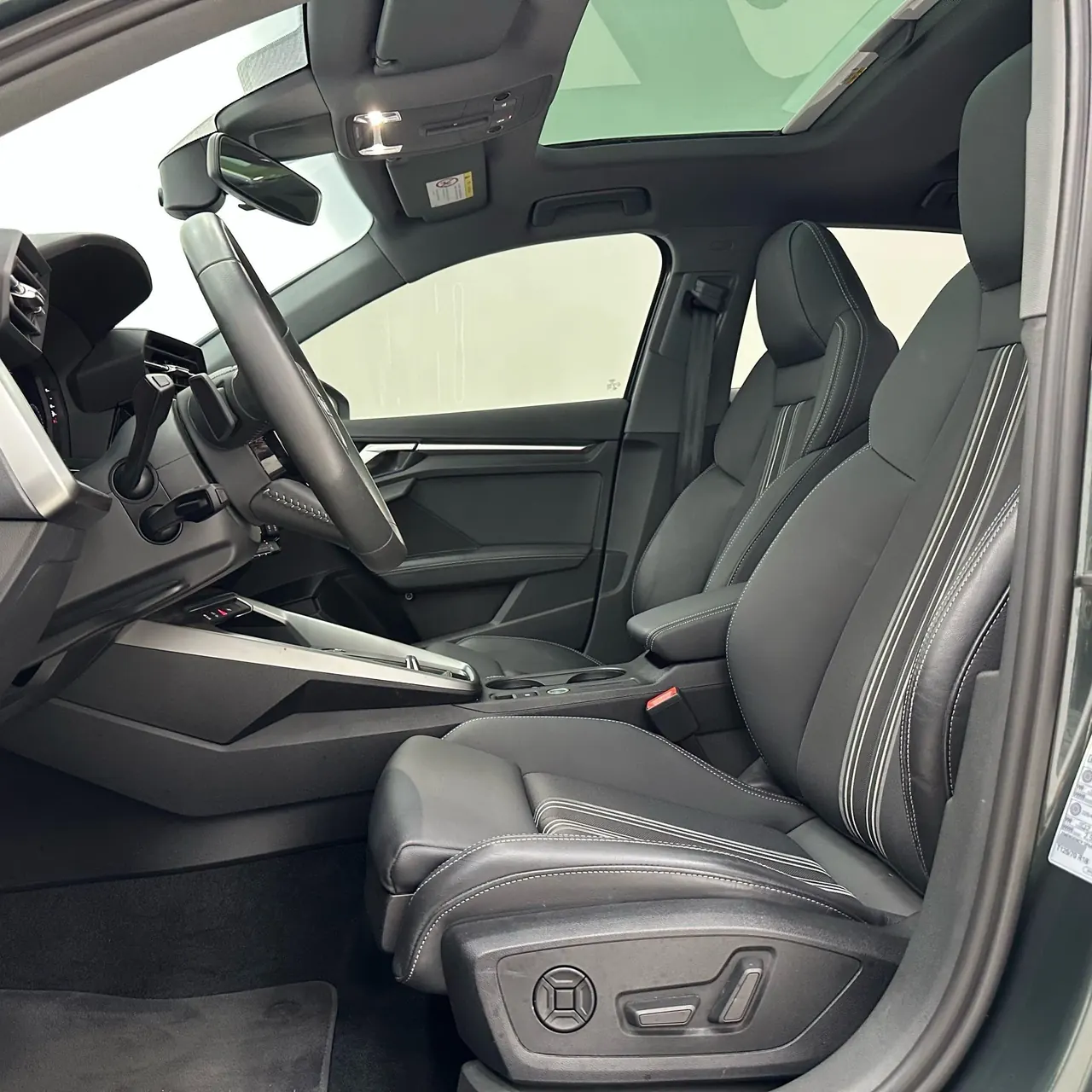 Audi 2022 A3 Sportback 1.4TFSI 35TFSI Fashion Sports Automatic 3
