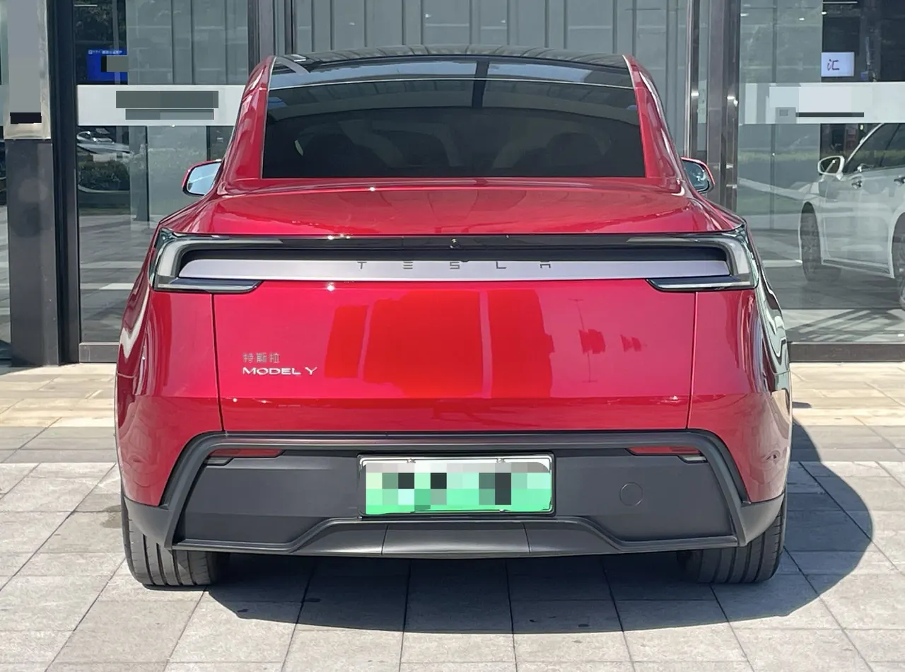 Tesla 2025 Model Y rear-wheel drive version automatic transmission 8