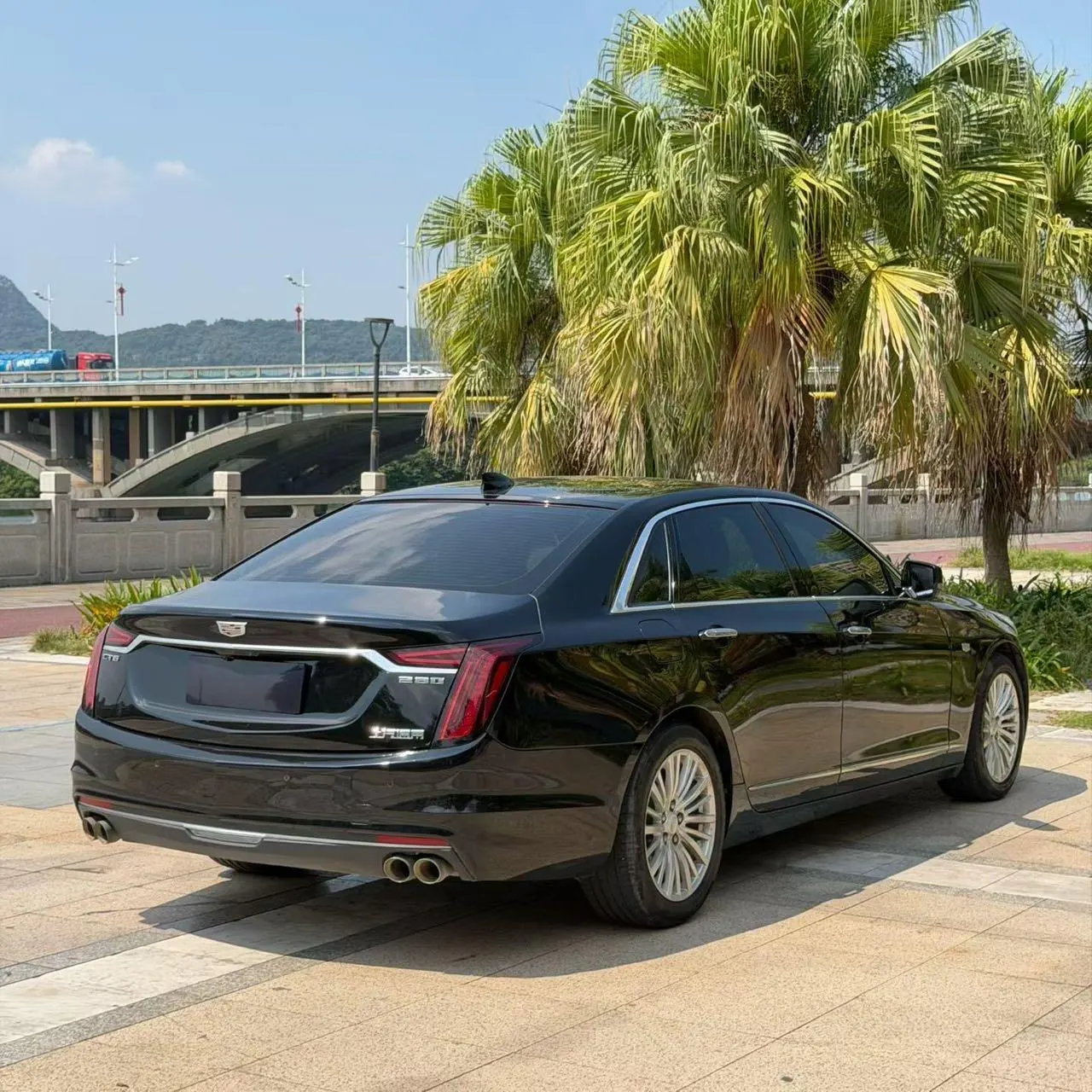 Cadillac 2020 CT6 2.0T 28T fashion automatic gear 3