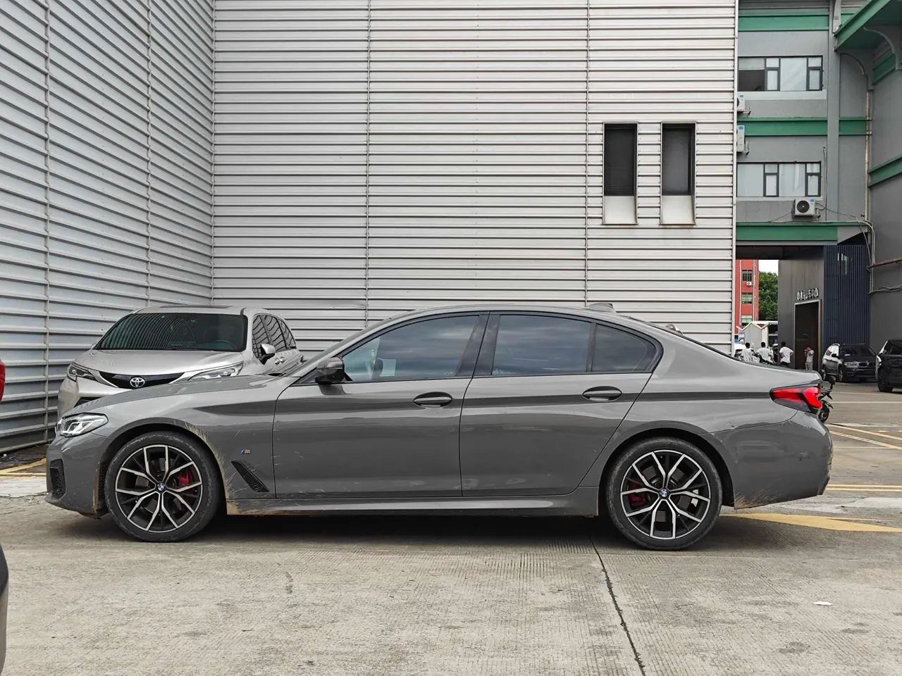 BMW 5 Series (Imported) 2022 530i 2.0T Fashion Edition M Sports Suit Automatic Gear 3