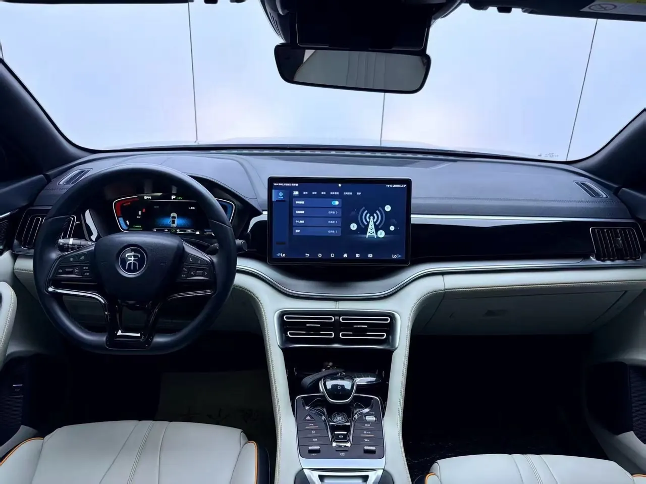 BYD Song PLUS New Energy 2025 Song PLUS DM-i 1.5 Stepless Smart Driving Edition 112KM Honorable Automatic Gear 4