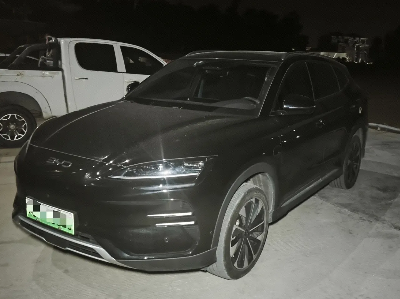 打开图片灯箱:BYD Song PLUS New Energy 2025 Song PLUS EV 520km Luxury Automatic Gear