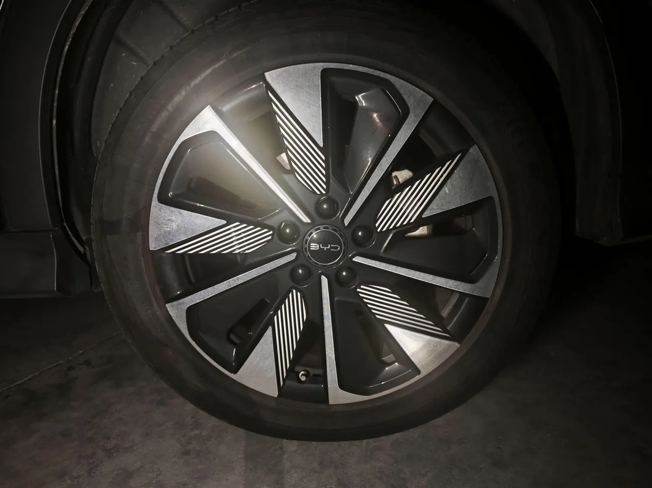 BYD Song PLUS New Energy 2025 Song PLUS EV 520km Luxury Automatic Gear 7