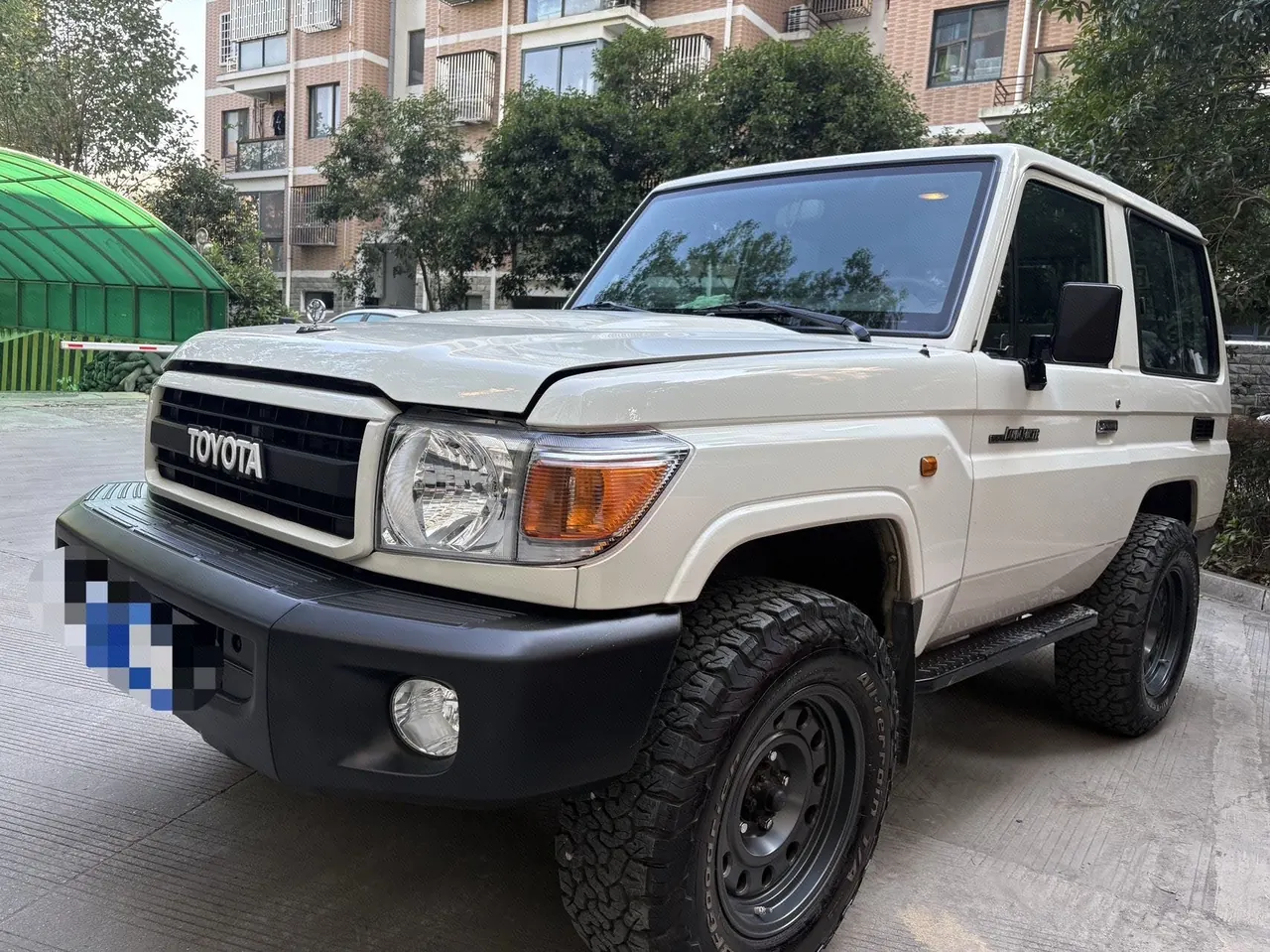 打开图片灯箱:Toyota Land Cruiser (Imported) 2020 Land Cruiser 4.0 Middle East Manual