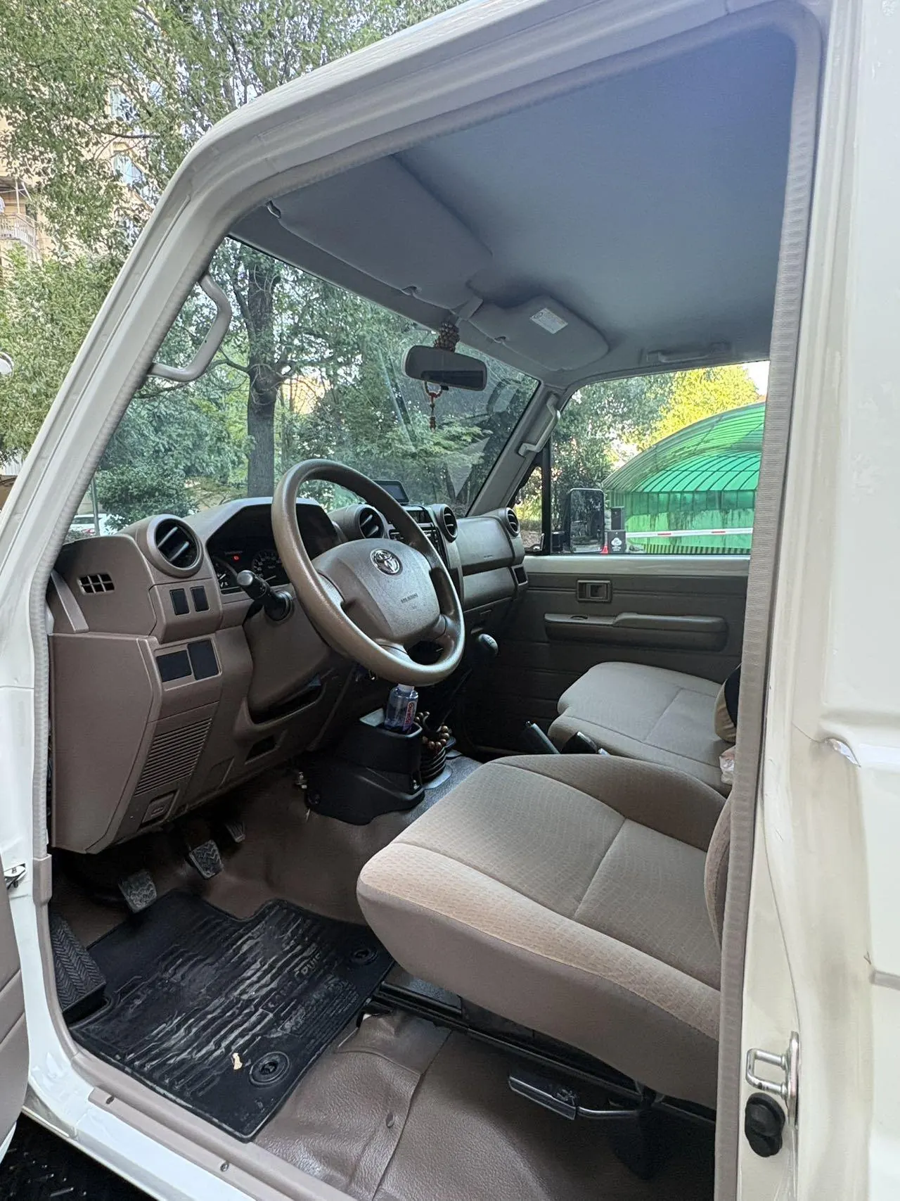 Toyota Land Cruiser (Imported) 2020 Land Cruiser 4.0 Middle East Manual 11