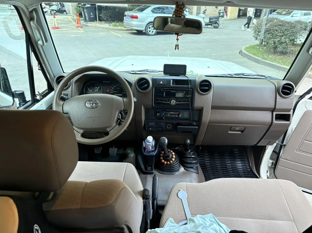 Toyota Land Cruiser (Imported) 2020 Land Cruiser 4.0 Middle East Manual 9