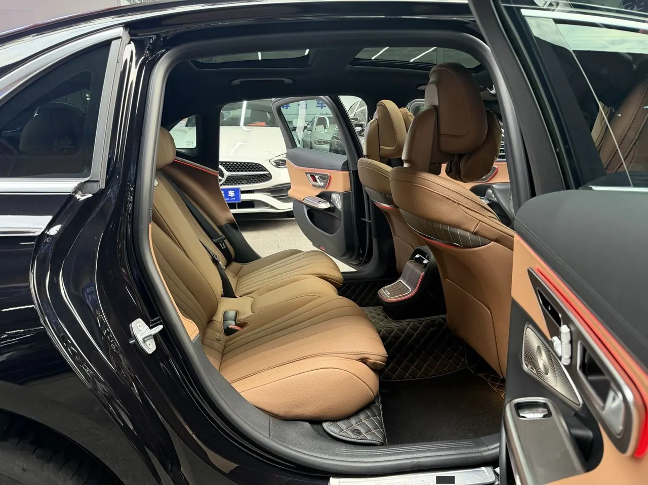 Mercedes Benz E Class 2025 E 300 L 48V 2.0T Luxury Automatic Gear 13