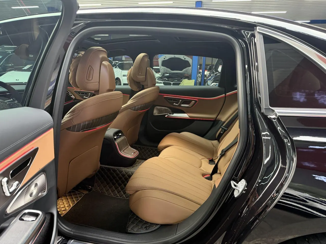 Mercedes Benz E Class 2025 E 300 L 48V 2.0T Luxury Automatic Gear 8