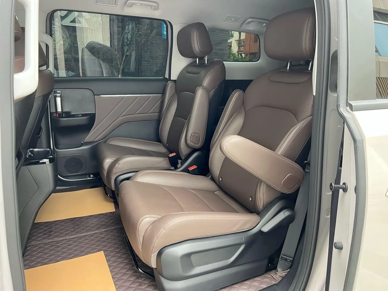 WuLing 2025 Starlight 730 1.5 Stepless 125km Luxury Automatic Transmission 5